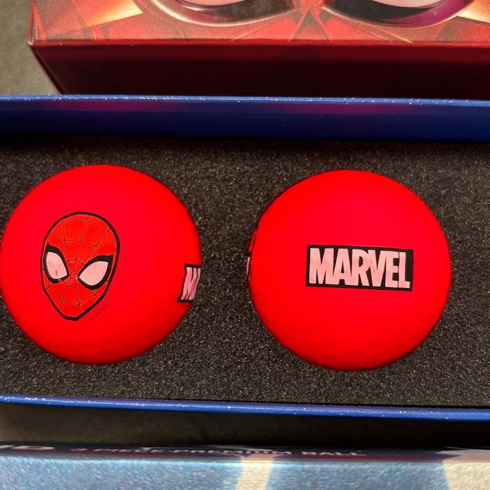 Marvel Spider-Man and Thor Golf Ball Collection - NEW with Ball Markers! - Picture 4 of 8